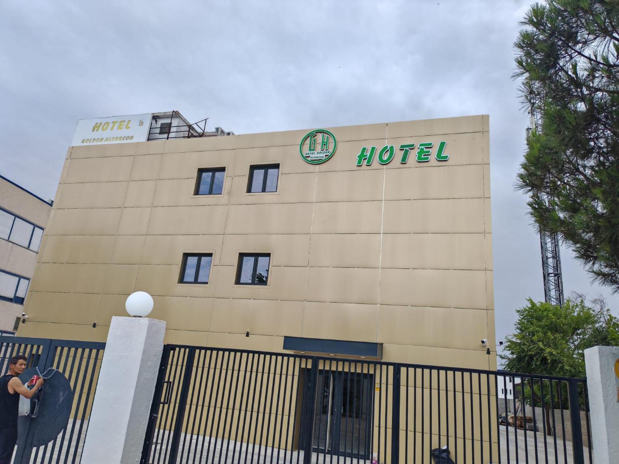 Hotel Golden Alcorcon Exterior photo