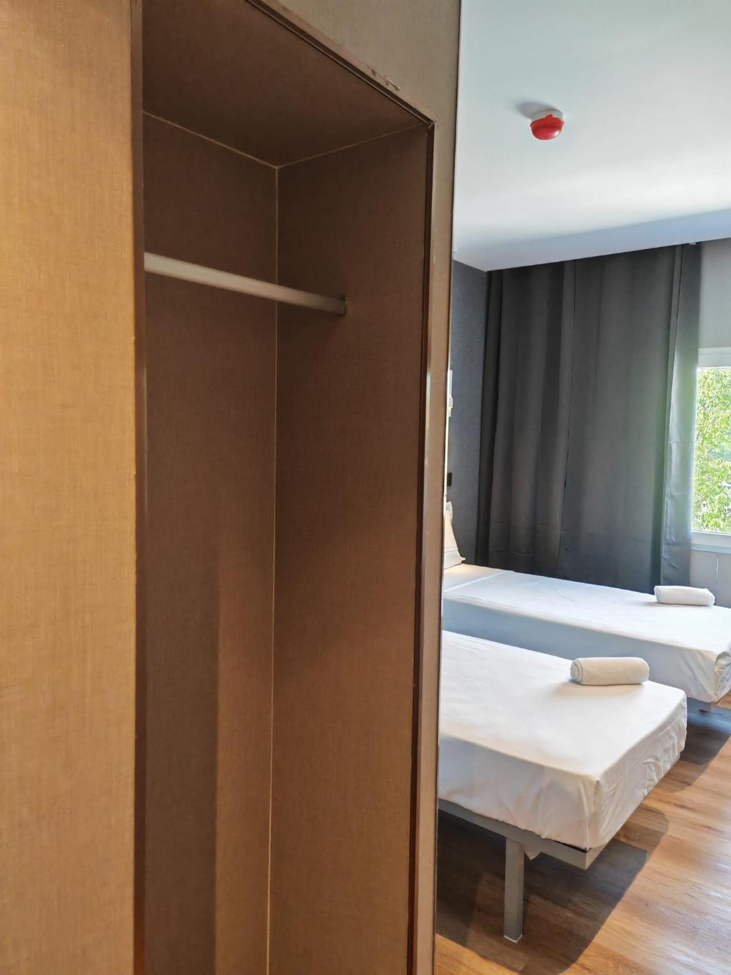 Hotel Golden Alcorcon Exterior photo